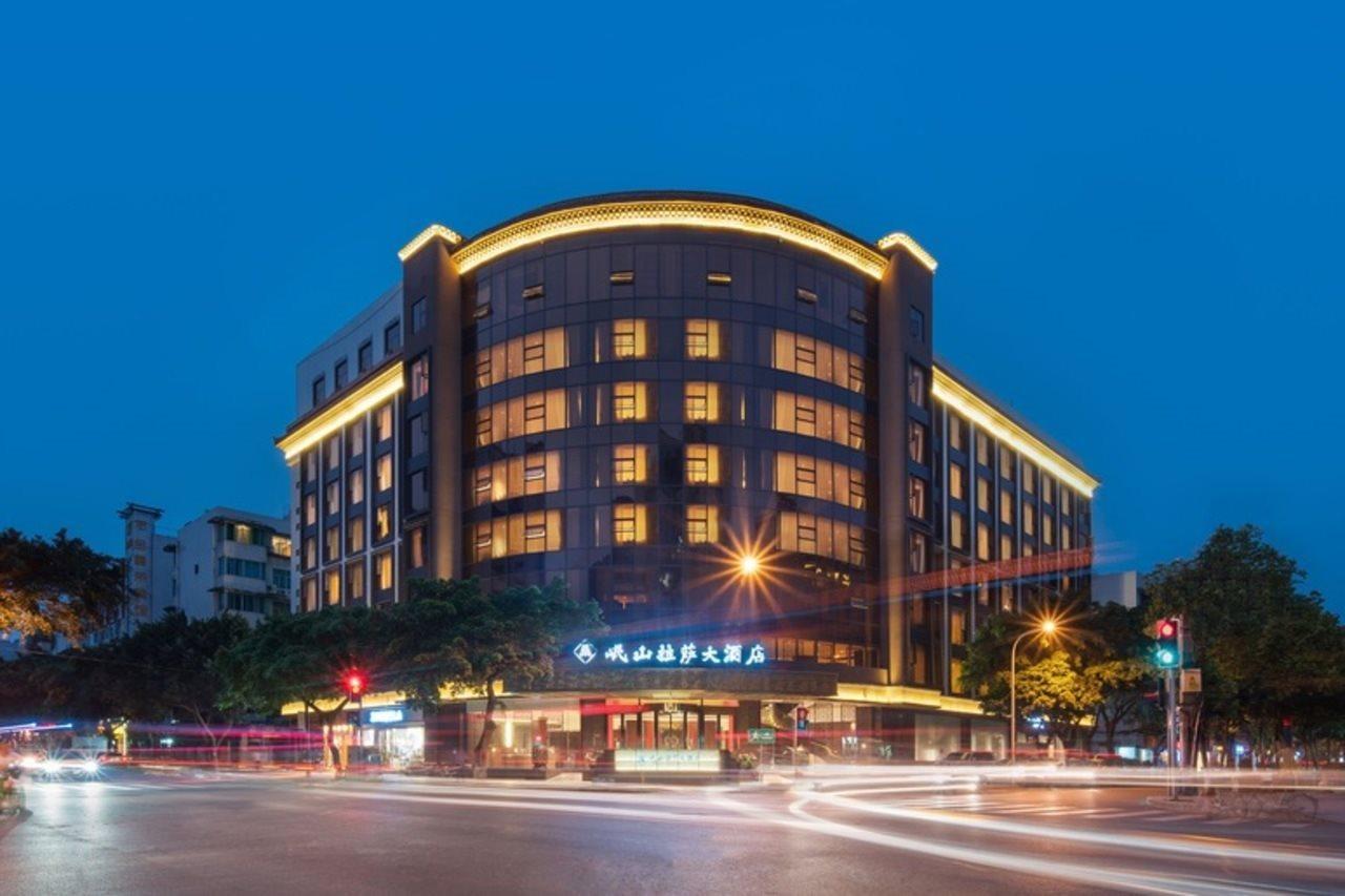 Minshan Lhasa Grand Hotel Chengdu Exteriör bild